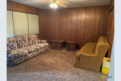 410 W 14th Street, Shiner, TX 77984 - Photo 7