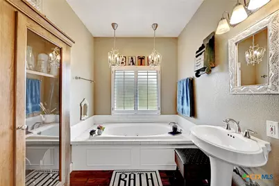 398 Red Bird Lane, Kingsbury, TX 78638 - Photo 11