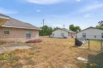 801 S 24th Street, Temple, TX 76501 - Photo 11