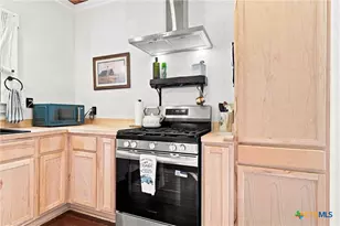 202 E Ave E, Rosebud, TX 76570 - Photo 7