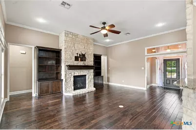 406 Iron Gate, Victoria, TX 77904 - Photo 5