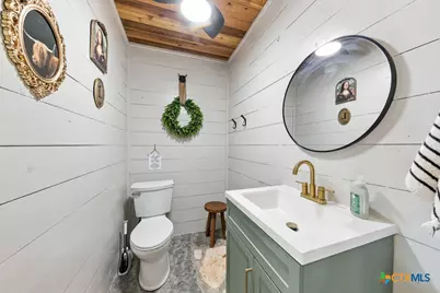 293 E Mather Street, New Braunfels, TX 78130 - Photo 43