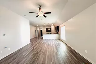 1117 Ewell Ct, Copperas Cove, TX 76522 - Photo 5