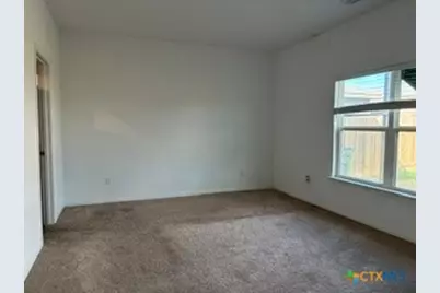 145 Dupont Pass, Jarrell, TX 76537 - Photo 5