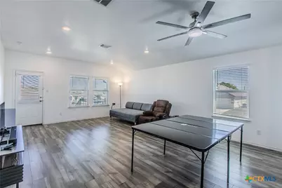 300 Jacquard Court, Troy, TX 76579 - Photo 9