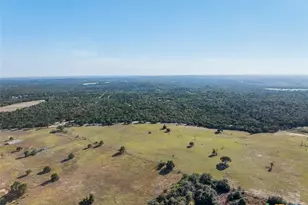555 Altamira Ln, Dale, TX 78616 - Photo 11