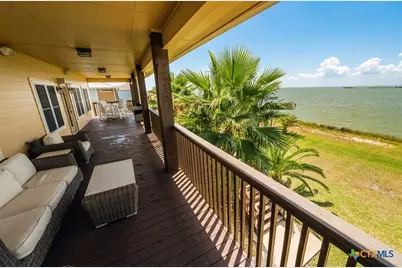 553 Bayside Drive, Seadrift, TX 77983 - Photo 17