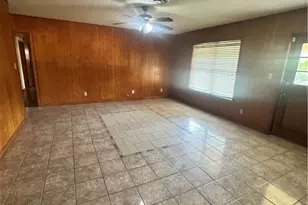 4702 Aster Ln, Victoria, TX 77904 - Photo 5