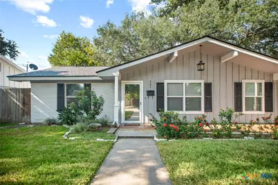 731 Willowick Drive, Port Lavaca, TX 77979 - Photo 3