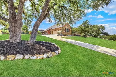 921 Santa Cruz, New Braunfels, TX 78132 - Photo 3