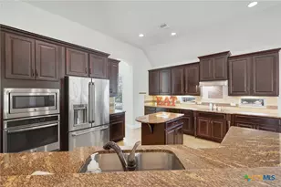 921 Santa Cruz, New Braunfels, TX 78132 - Photo 15