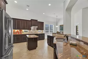 921 Santa Cruz, New Braunfels, TX 78132 - Photo 17