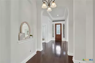 921 Santa Cruz, New Braunfels, TX 78132 - Photo 5