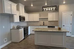 2106 Blackhawk Loop, Belton, TX 76513 - Photo 5