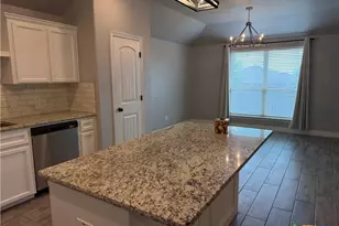 2106 Blackhawk Loop, Belton, TX 76513 - Photo 7