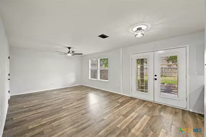 9007 Walnut Springs, Universal City, TX 78148 - Photo 7