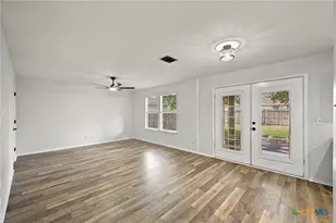9007 Walnut Springs, Universal City, TX 78148 - Photo 7
