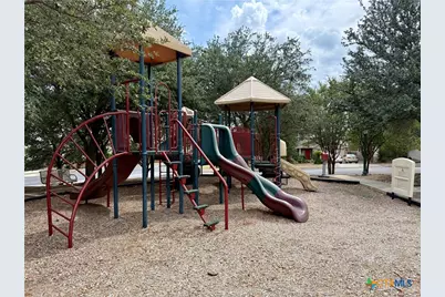 9007 Walnut Springs, Universal City, TX 78148 - Photo 23