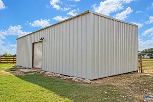 2491 E Fannin St, Goliad, TX 77963 - Photo 13