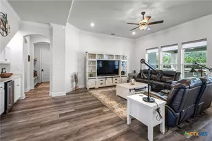 1207 Game Trl, New Braunfels, TX 78132 - Photo 11