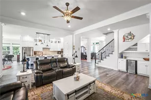 1207 Game Trl, New Braunfels, TX 78132 - Photo 13
