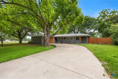 2215 N 9th Street, Temple, TX 76501 - Photo 1
