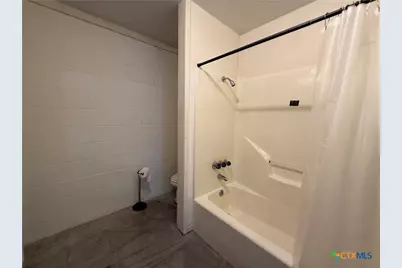 465 Blake Street, Victoria, TX 77905 - Photo 11