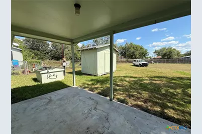 465 Blake Street, Victoria, TX 77905 - Photo 13