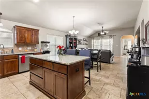 225 Terravista Trail, Victoria, TX 77904 - Photo 9