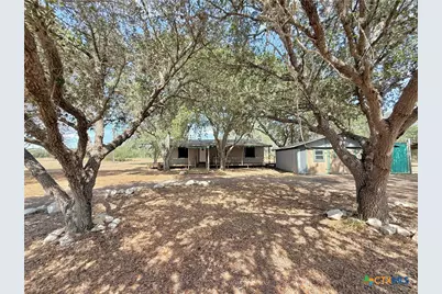 201 Sandra Lane, Victoria, TX 77905 - Photo 13