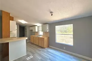 201 Sandra Ln, Victoria, TX 77905 - Photo 21