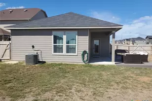 305 Dakota Crk, New Braunfels, TX 78130 - Photo 31