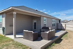 305 Dakota Crk, New Braunfels, TX 78130 - Photo 33
