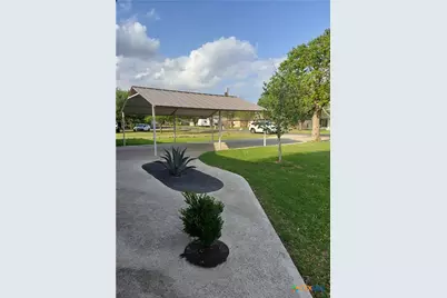 209 Green Pasture, Hutto, TX 78634 - Photo 5