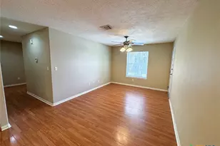 139 Sherwood Dr, Victoria, TX 77901 - Photo 5