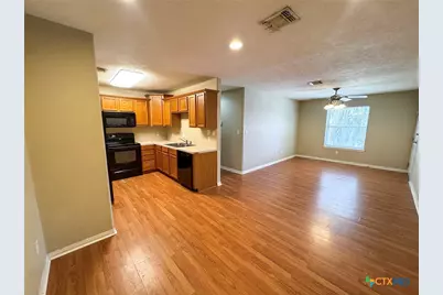 139 Sherwood Drive, Victoria, TX 77901 - Photo 7