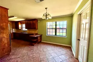 909 Anderson St, Hearne, TX 77859 - Photo 5