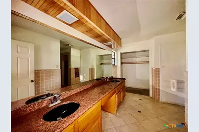 909 Anderson Street, Hearne, TX 77859 - Photo 13