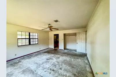 909 Anderson Street, Hearne, TX 77859 - Photo 9