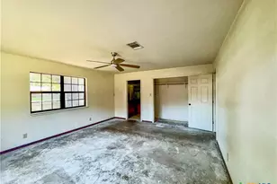 909 Anderson St, Hearne, TX 77859 - Photo 9