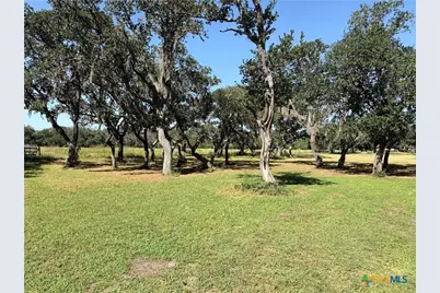 209 Korth Lane, Goliad, TX 77963 - Photo 19