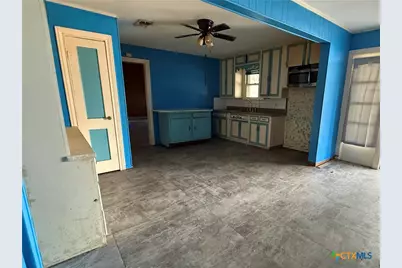 2701 Nightingale Street, Victoria, TX 77901 - Photo 5