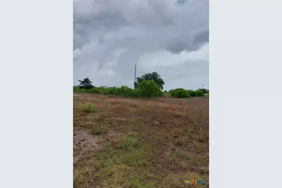 1060 Fox Lane, Lockhart, TX 78644 - Photo 5