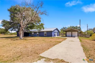 652 Mockingbird Lane, Goliad, TX 77963 - Photo 3