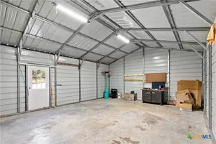 652 Mockingbird Ln, Goliad, TX 77963 - Photo 25