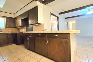 1408 W 4th St, Lampasas, TX 76550 - Photo 13