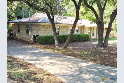 1408 W 4th Street, Lampasas, TX 76550 - Photo 3
