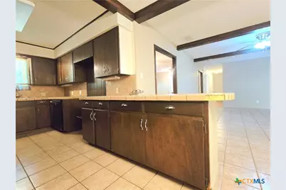 1408 W 4th Street, Lampasas, TX 76550 - Photo 13