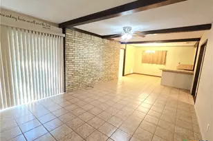 1408 W 4th St, Lampasas, TX 76550 - Photo 11