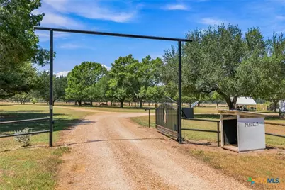 2840 Riverwood Road, Gonzales, TX 78629 - Photo 37